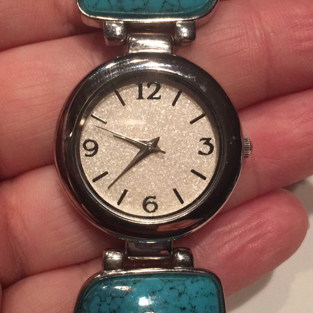 🎈SALE🎈⌚️#7. FAUX “TURQUOISE” WATCH⌚️ - Picture 2 of 8